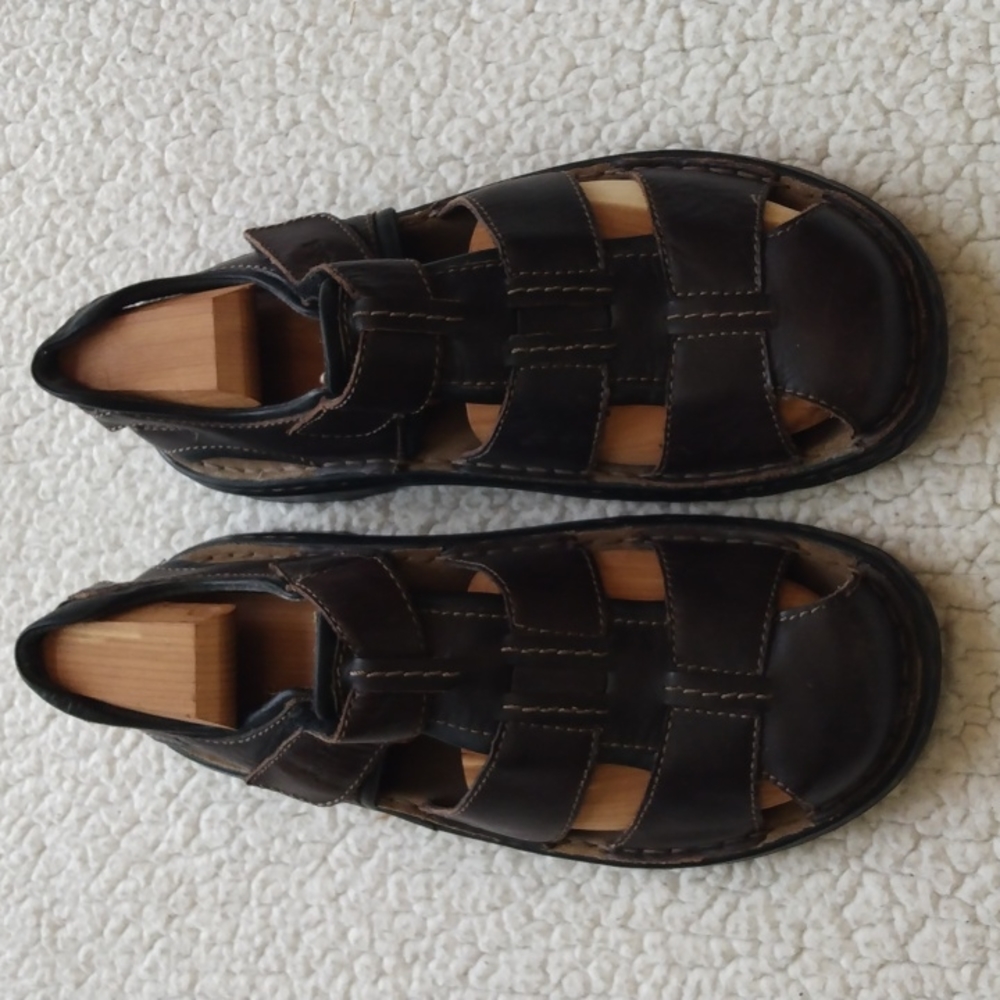 Joseph Seibel Brown Leather Fisherman's Sandals * U.S. 9 = EU 42